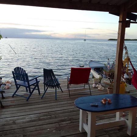 Villa Casa Elba Sobre El Mar Bocas del Toro Esterno foto