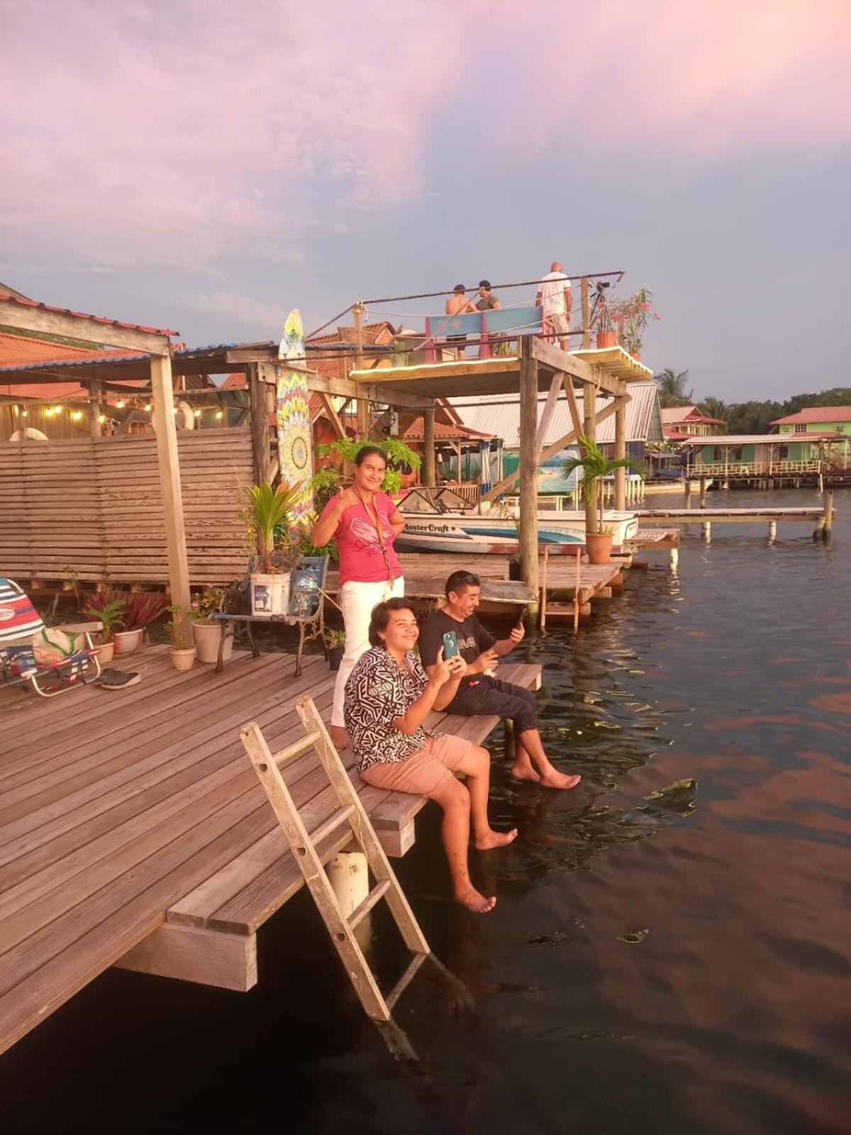 Villa Casa Elba Sobre El Mar Bocas del Toro Esterno foto