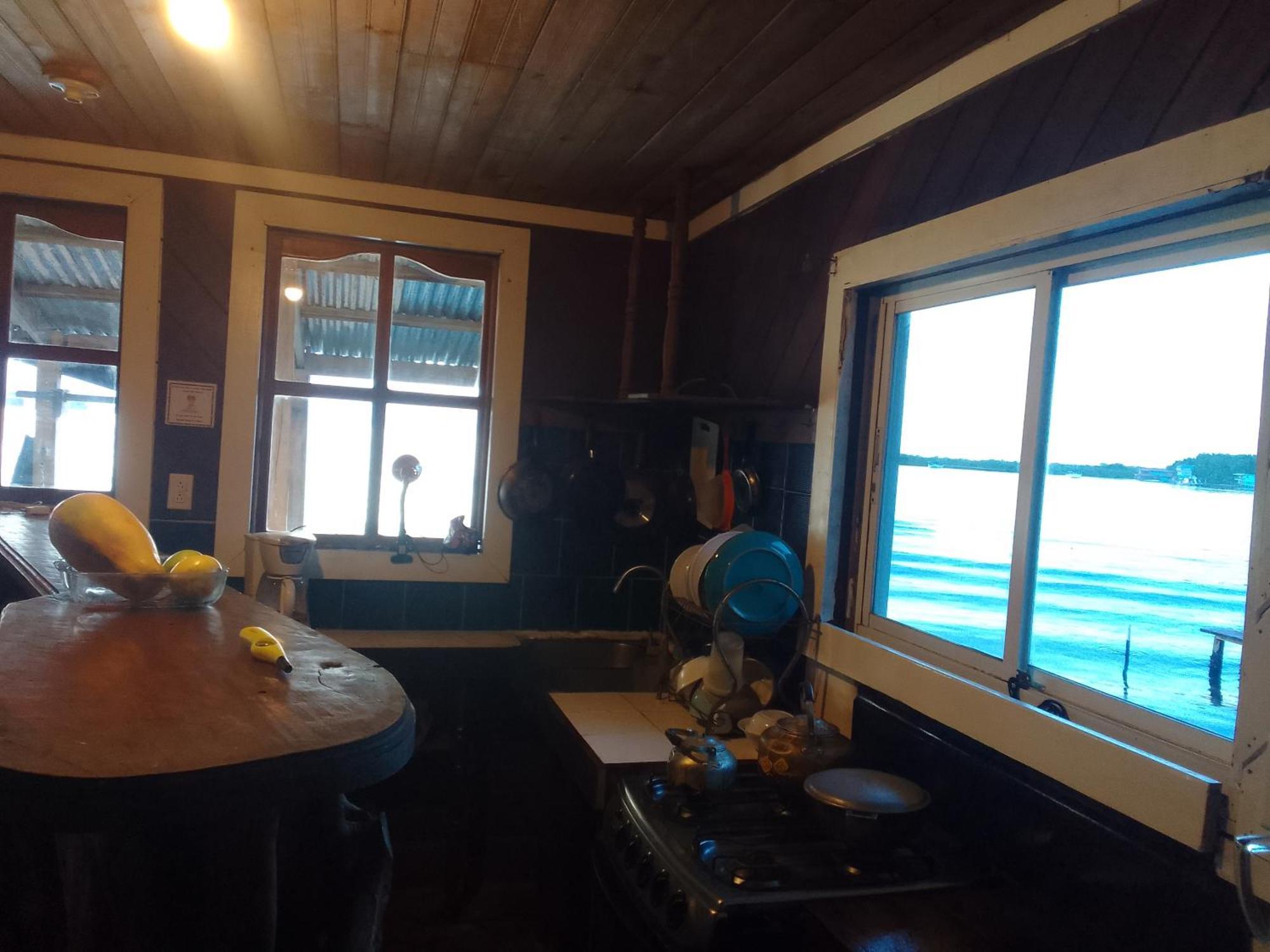 Villa Casa Elba Sobre El Mar Bocas del Toro Esterno foto